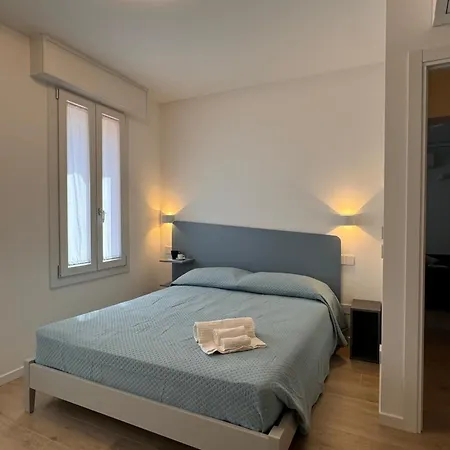 Zeta Apartment *